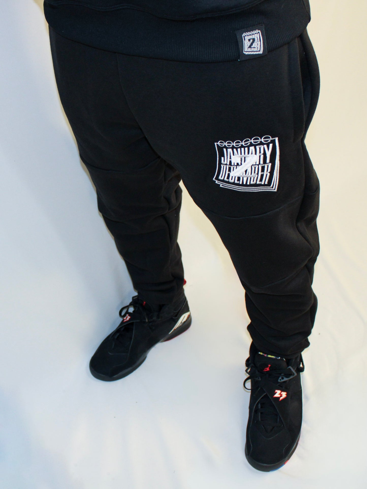 J2D Joggers - Blk/White