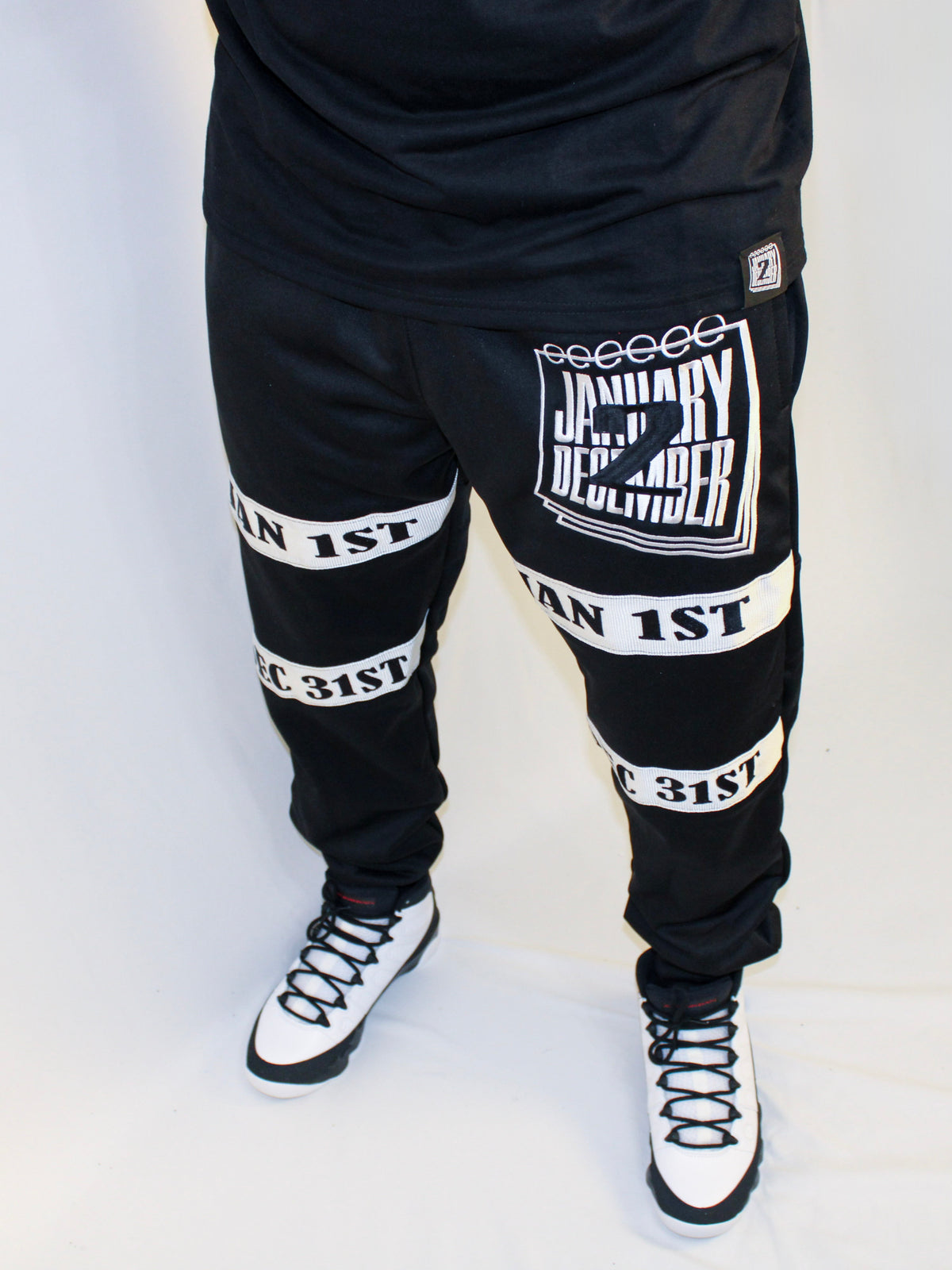 J2D ALL YEARS - Black/White